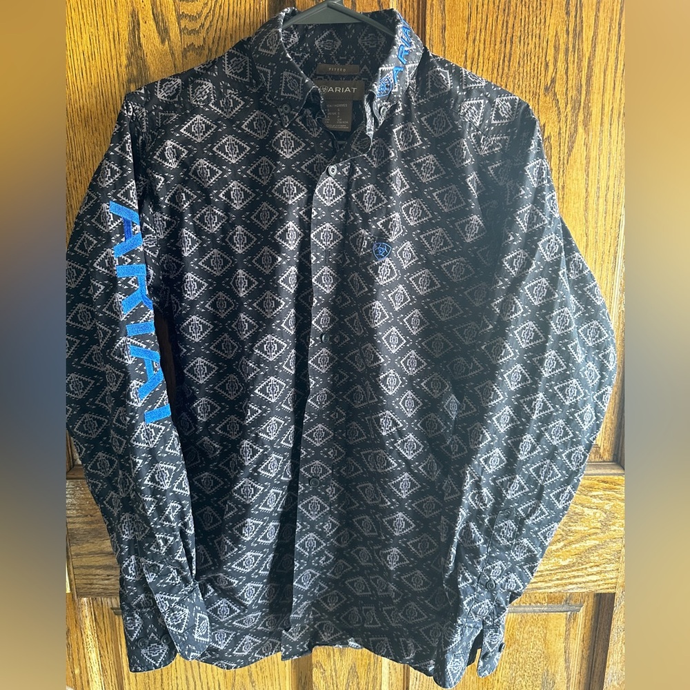 Men’s Ariat Long Sleeve Buttondown